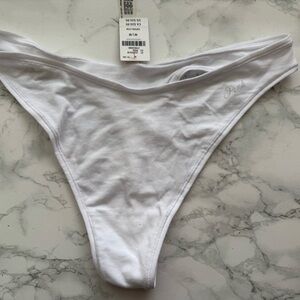🛍️ Victoria's Secret PINK White Thongs